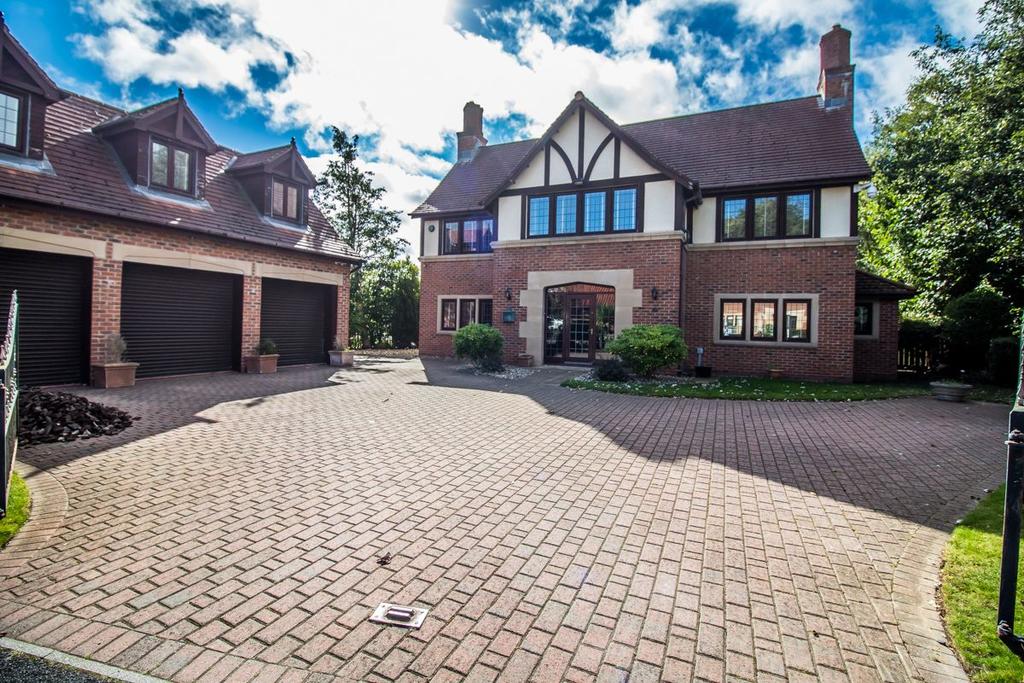 Bramhall Drive, High Generals Wood, Washington 5 bed detached house £