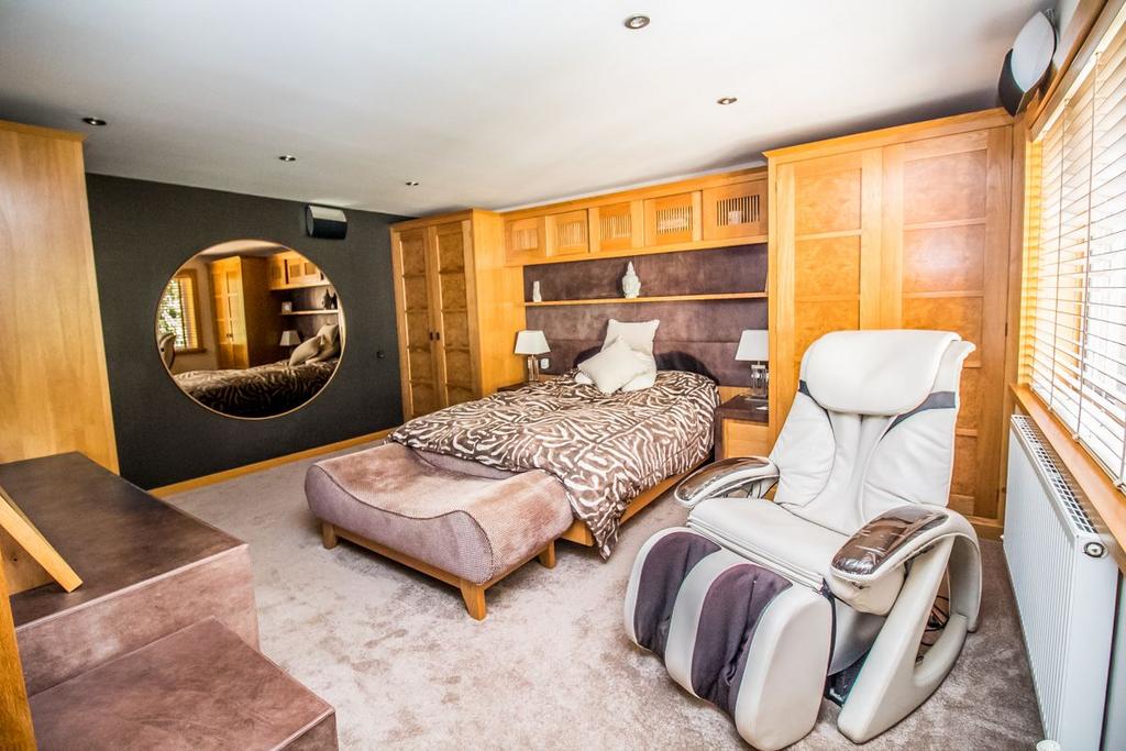 Master bedroom 1