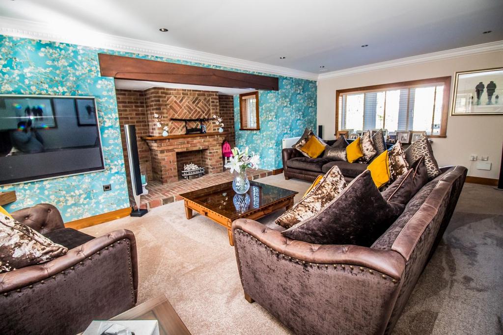 Lounge 2