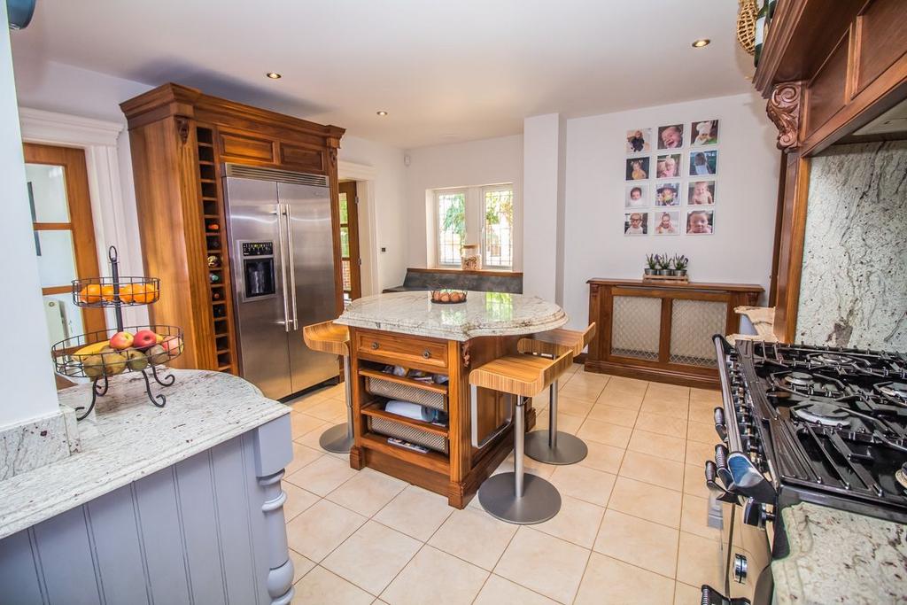 Kitchen 2