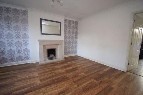 4 bedroom semi-detached house to rent, Summercroft Close ,