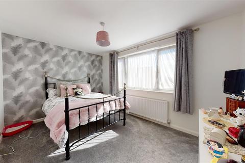 36 Hudson Close, Sturry, Canterbury, CT2 0HX