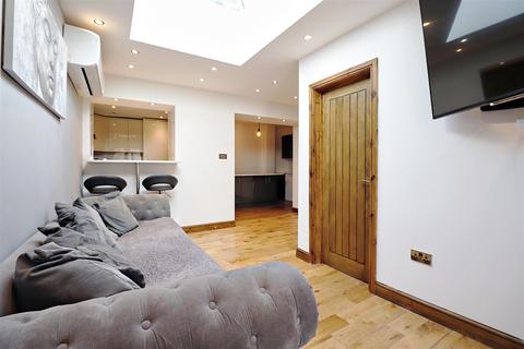47 Lewis Road, Swanscombe, DA10 0JH