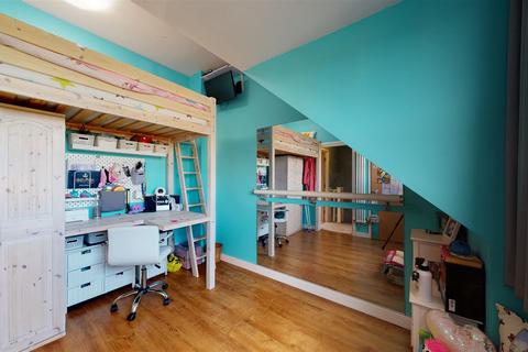 93 Manston Road, Ramsgate, CT12 6FD