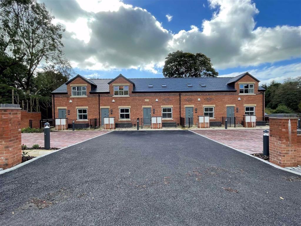 Langley Road, Langley, Macclesfield 3 bed mews £395,000