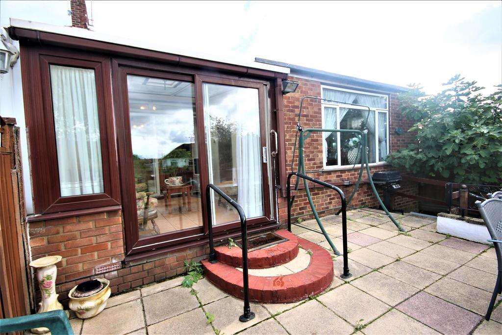 Rear elevation of property: pic. 1