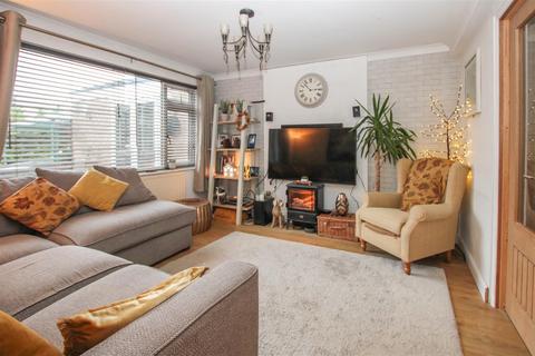 60 Hamilton Crescent, Warley, Brentwood, CM14 5ES
