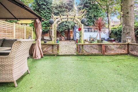 60 Hamilton Crescent, Warley, Brentwood, CM14 5ES
