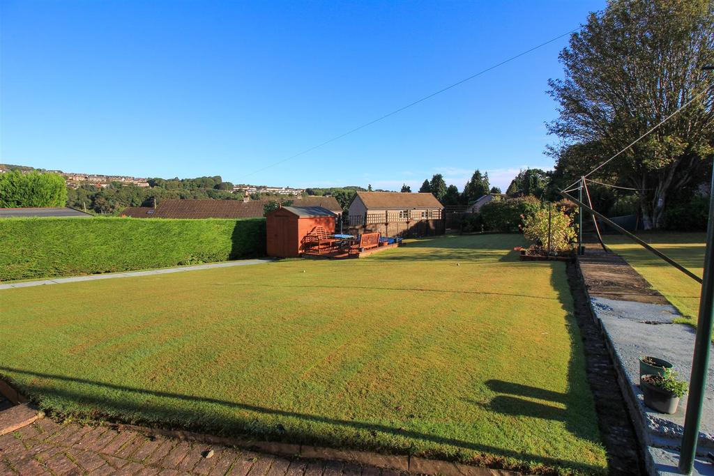 Weensgate Drive, Hawick 3 bed detached bungalow £210,000