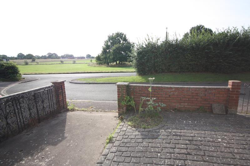 84 Longridge Road, Malvern... 3 bed semidetached house £225,000