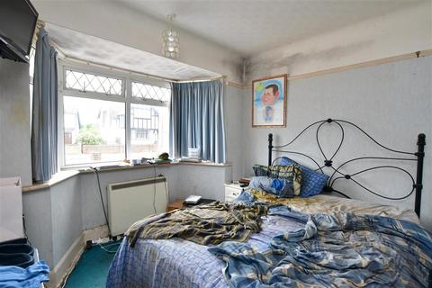 39 Brook Barn Way, Goring By Sea, Worthing, BN12 4DN