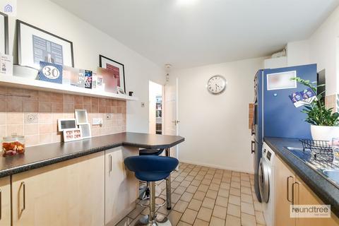 Flat 1, 45 Sunningfields Road, London, NW4 4RA