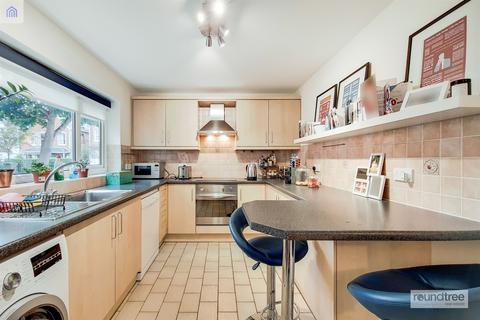 Flat 1, 45 Sunningfields Road, London, NW4 4RA