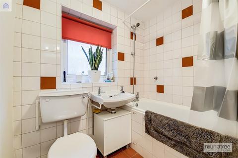 Flat 1, 45 Sunningfields Road, London, NW4 4RA