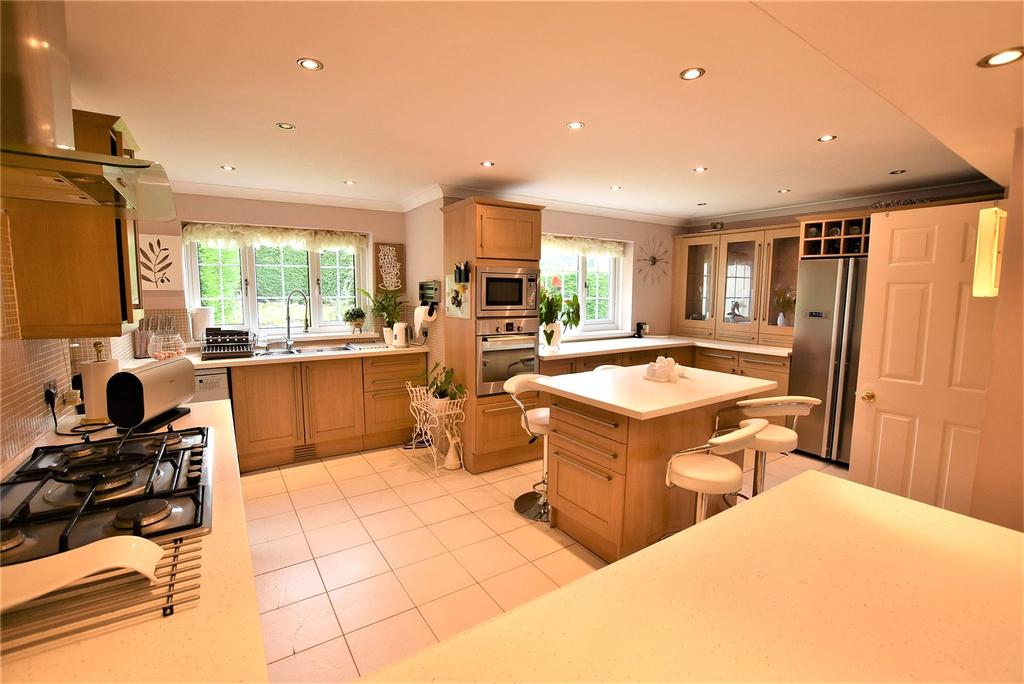 Hall Rise, Bramhope, Leeds, Hall Rise 5 bed detached house £539,950