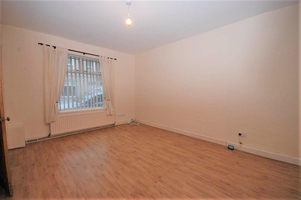 Elm Street, Jarrow 2 bed terraced house £75,000