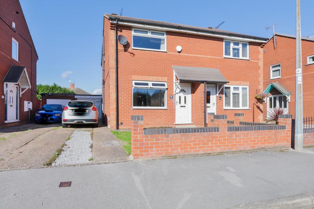 Foredyke Avenue, Hull, HU7 2 bed semidetached house £125,000