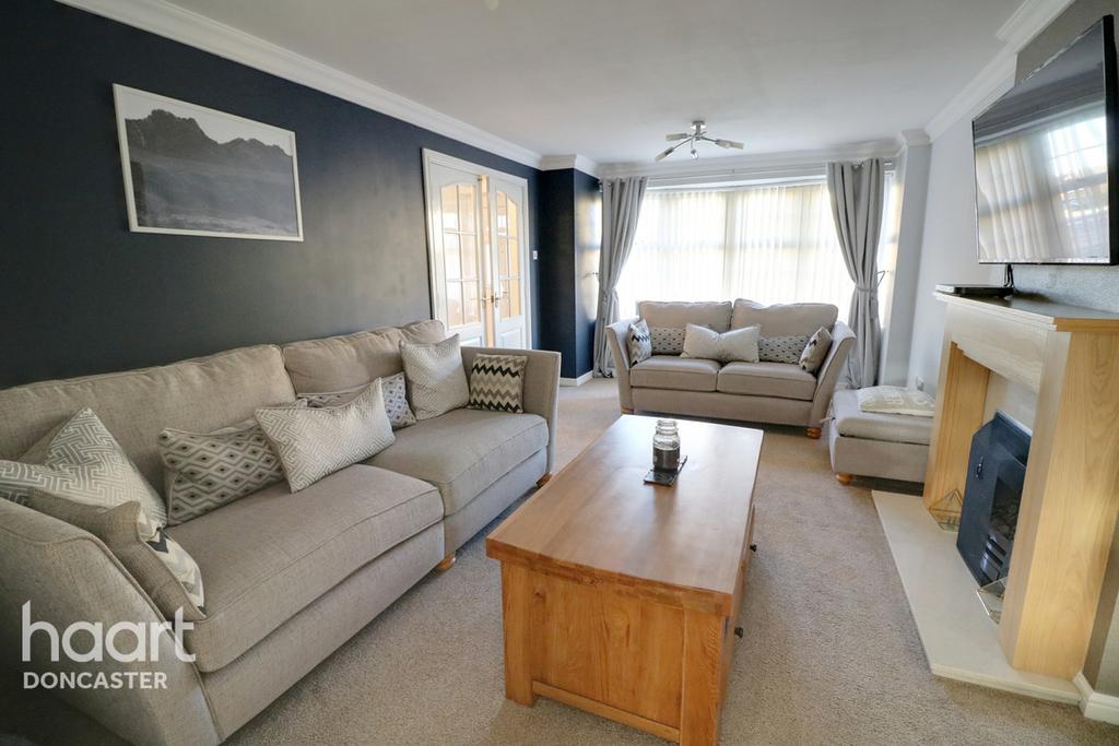 Elm Close, Rossington, Doncaster 4 bed detached house £350,000