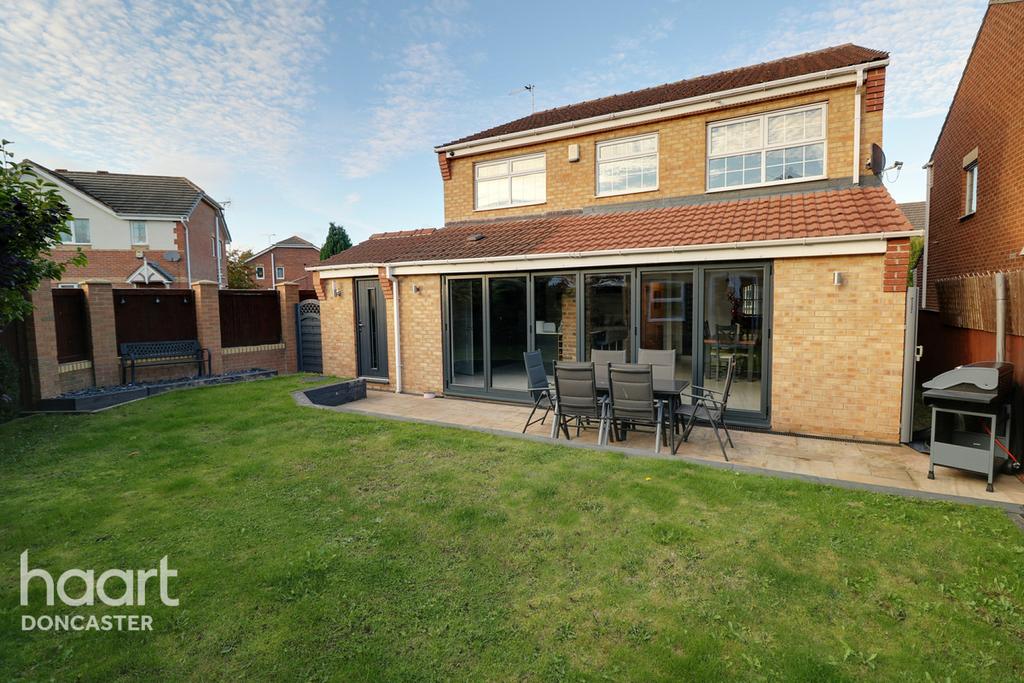 Elm Close, Rossington, Doncaster 4 bed detached house £350,000