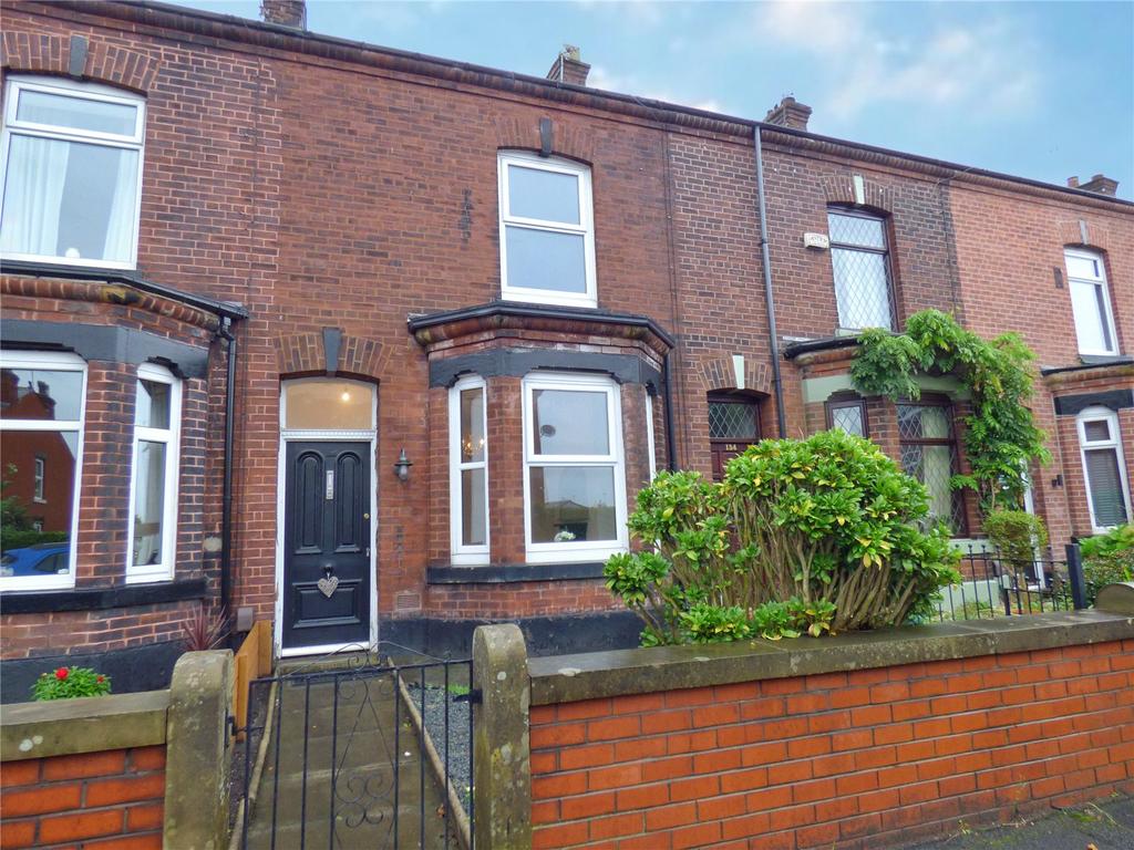 Rochdale Road East, Heywood, OL10 2 bed terraced house £160,000
