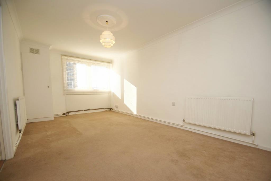 Lounge (Main)