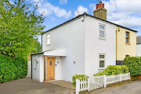 1 Oak Road, Leatherhead, KT22 7PH