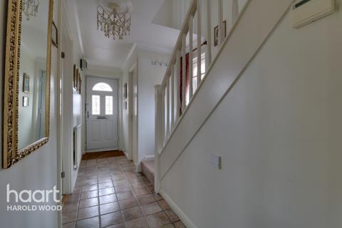 5 Cavell Crescent, Harold Wood, Romford, RM3 0WL