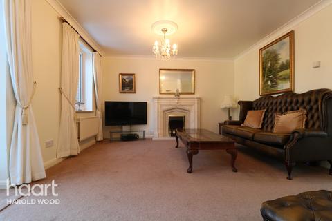5 Cavell Crescent, Harold Wood, Romford, RM3 0WL