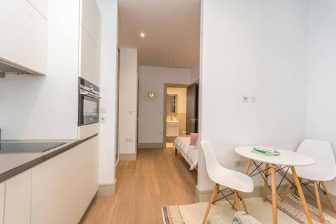 Studio to rent, at Cheviot House, 7, Apartment 301, Philpot Street E1