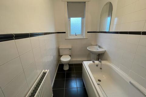 3 bedroom flat to rent - Hillend Crescent, Duntocher, West Dunbartonshire, G81