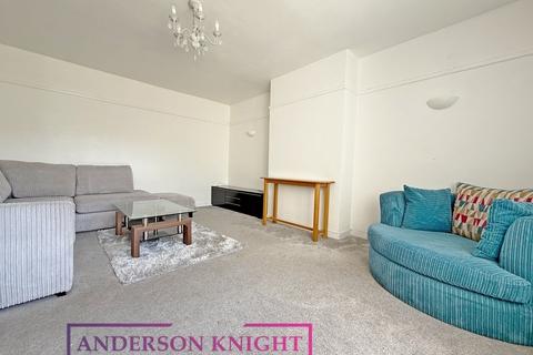 2 bedroom flat to rent, Rosary Close,  Hounslow, TW3