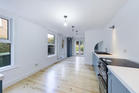 undefined, Moorland Road, Boxmoor, HP1
