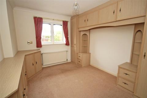 18 Glengarry, New Milton, BH25 6UA