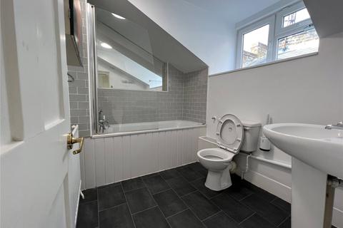 62 Thornhill Square, London, N1 1BE