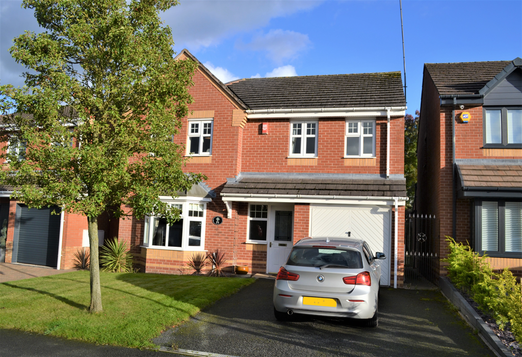 Chester Road, Rugeley 4 bed detached house £330,000