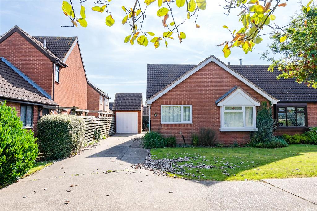 Cormorant Drive, Grimsby, DN37 2 bed bungalow £159,950
