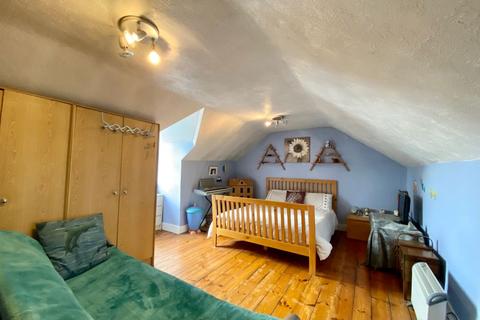 64 Miskin Road, Dartford, DA1 2NB