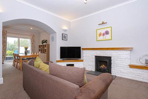 48 Commissioner Street, Crieff, PH7 3AY
