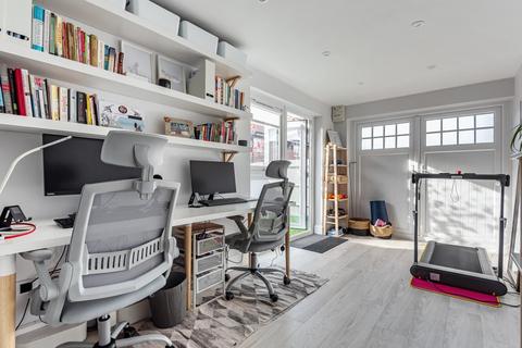 35 Hengest Avenue, Esher, KT10 0BP