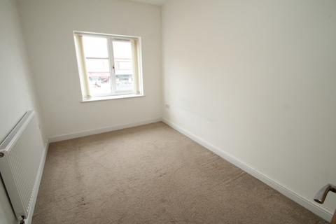 2 bedroom flat to rent - Ashfield Road, Sale, M33