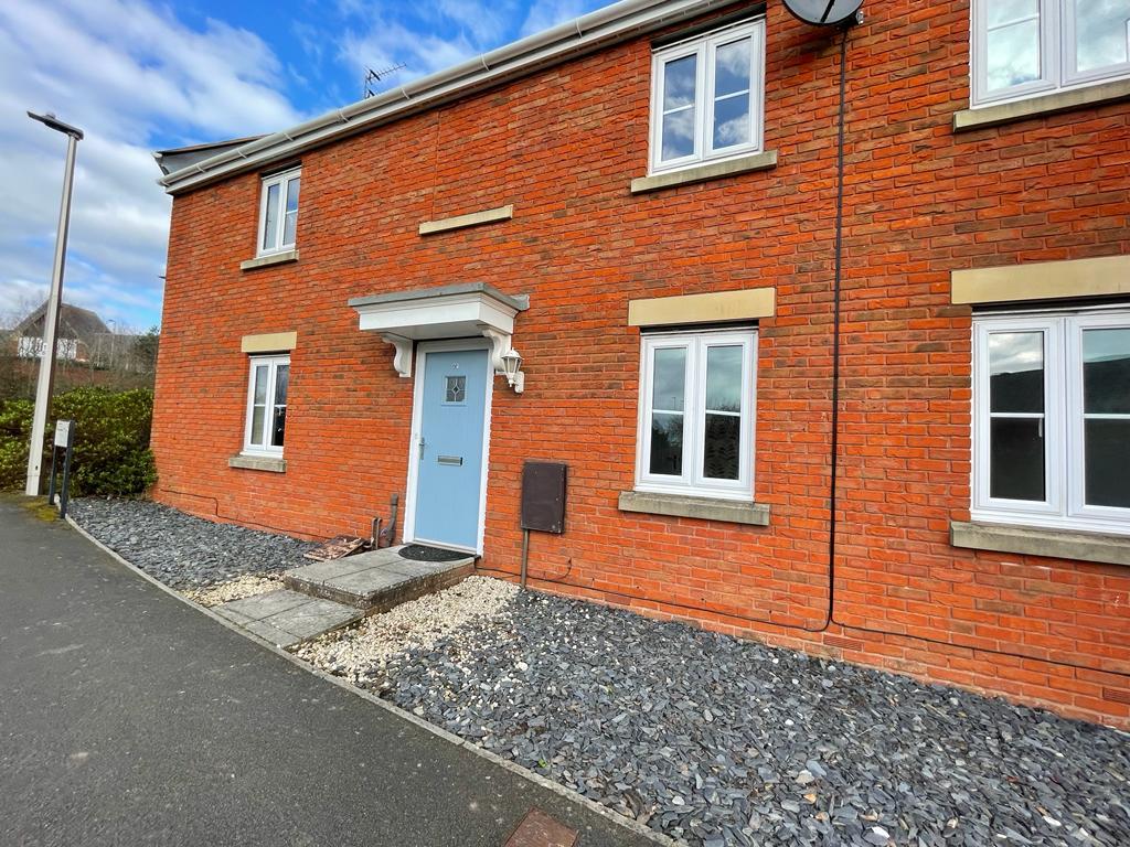 Russell Walk, Clyst Heath, Exeter, EX2 3 bed terraced house £310,000