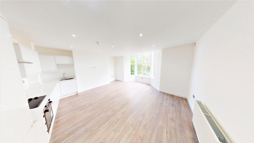 Walmer Road, Waterloo, L22 2 bed apartment £165,000