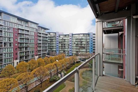 2 bedroom apartment for sale, Howard Building, Chelsea Bridge Wharf, London, SW11