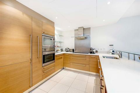 2 bedroom apartment for sale, Howard Building, Chelsea Bridge Wharf, London, SW11