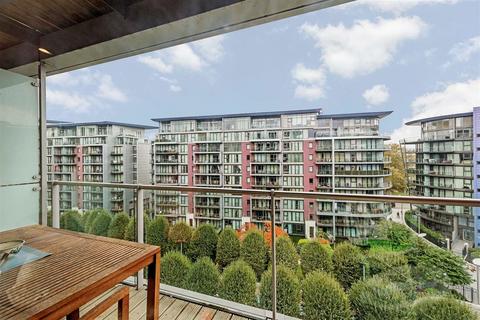 2 bedroom apartment for sale, Howard Building, Chelsea Bridge Wharf, London, SW11