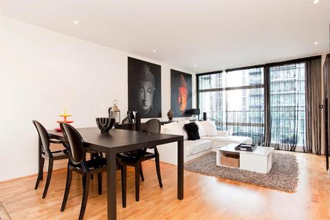 2 bedroom apartment for sale, Howard Building, Chelsea Bridge Wharf, London, SW11