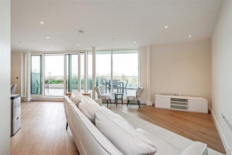 3 bedroom apartment for sale, Altissima House, Vista Chelsea Bridge, London, SW11