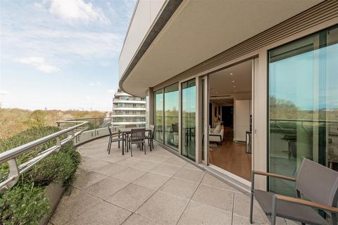 3 bedroom apartment for sale, Altissima House, Vista Chelsea Bridge, London, SW11