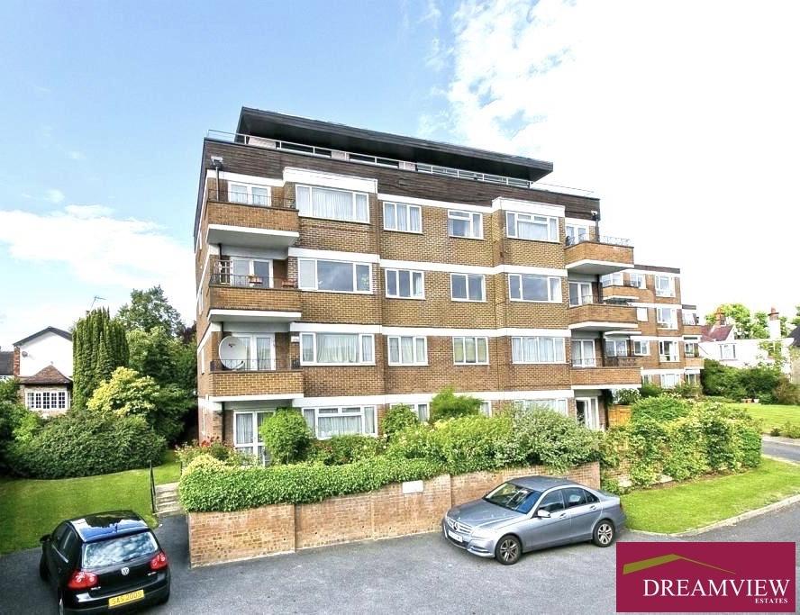 CHARLTON LODGE, TEMPLE FORTUNE LANE... 2 bed apartment £2,817 pcm (£