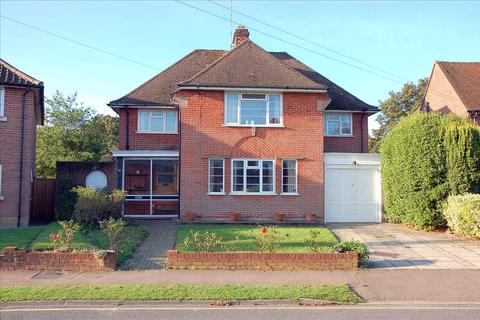 22 Tyrells Close, Chelmsford, CM2 6BT